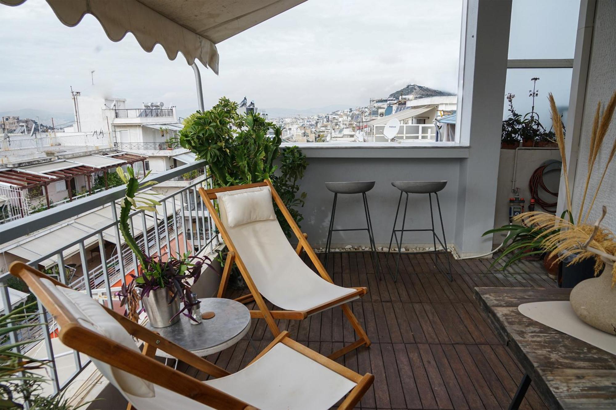 Small & Cosy With Acropolis & Lycabettus View Apartment Атина Екстериор снимка